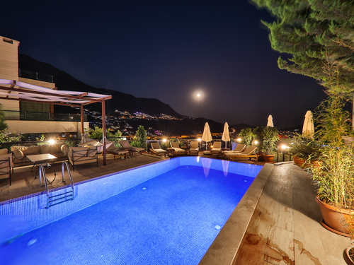 gece  -  Kasım
  | Kalkan Merkezde Deniz Manzaralı Lüks Villa